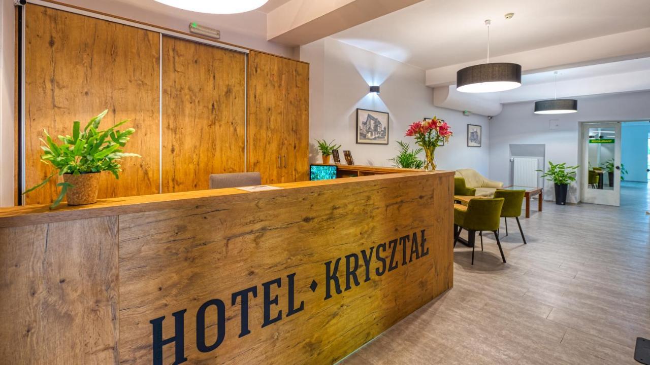 Hotel Krysztal Świeradów-Zdrój エクステリア 写真
